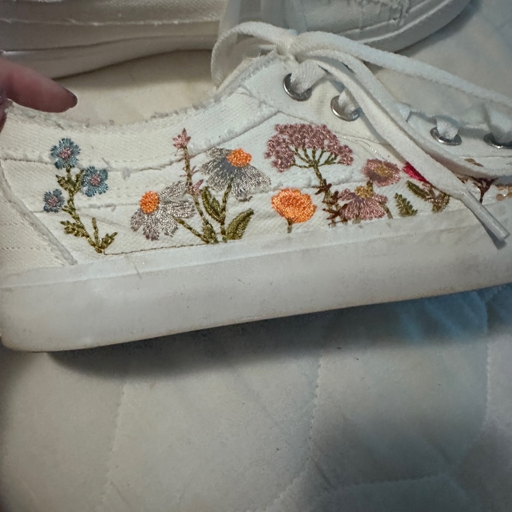 Blowfish White Floral Embroidered Sneakers